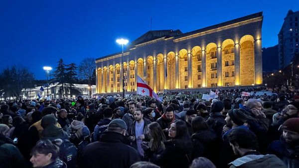 В Тбилиси проходит масштабная акция протеста - Sputnik Узбекистан