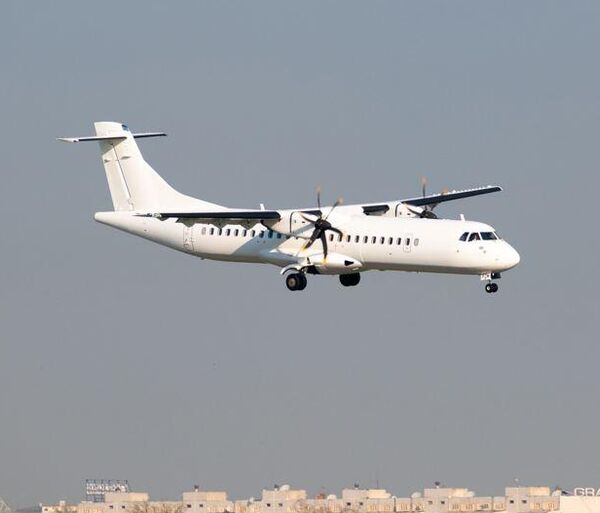 В Ташкент прибыл первый самолет  новой национальной авиакомпании Silk Avia - Sputnik Ўзбекистон
