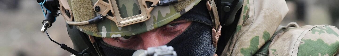 Подготовка бойцов добровольческого батальона имени Судоплатова на полигоне в Запорожской области - Sputnik Ўзбекистон