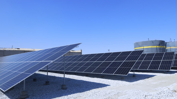 На Навоийской ТЭС началось строительство солнечной фотоэлектрической станции - Sputnik Узбекистан
