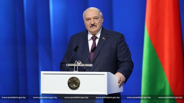 Aleksandr Lukashenko vo vremya poslaniya belorusskomu narodu i Natsionalnomu sobraniyu. - Sputnik O‘zbekiston