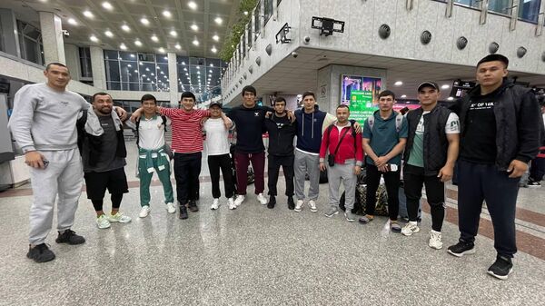Мужская сборная Узбекистана по дзюдо готовится к чемпионату мира - Sputnik Узбекистан