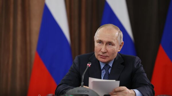 Prezident RF Vladimir Putin. Arxivnoe foto - Sputnik O‘zbekiston