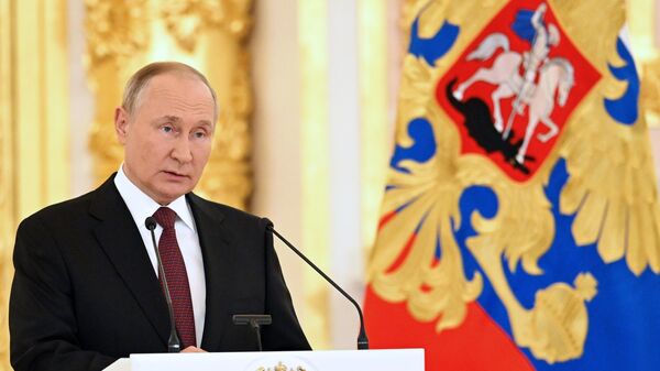 Путин -  об отношениях России с ЕС и США, цветных революциях и мировом балансе - Sputnik Узбекистан
