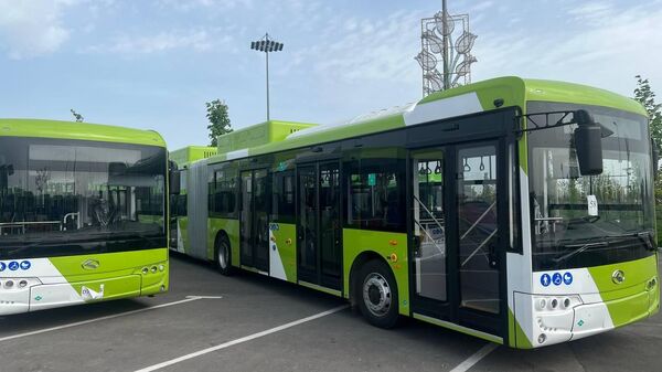 Более тысячи автобусов будут курсировать в Курбан хайит в Ташкенте  - Sputnik Узбекистан