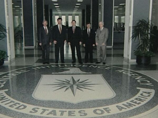 В 1998–2000 годах Сергей Николаевич – официальный представитель Службы внешней разведки в Вашингтоне. - Sputnik Узбекистан