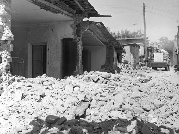 На одной из улиц города. - Sputnik Узбекистан