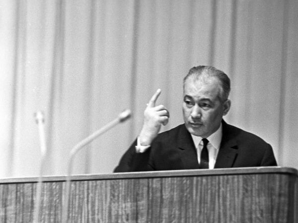 На XVII съезде Коммунистической партии Узбекистана. - Sputnik Узбекистан