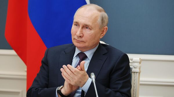 Президент РФ В. Путин принял участие в церемонии по случаю доставки ядерного топлива на АЭС Аккую - Sputnik Ўзбекистон
