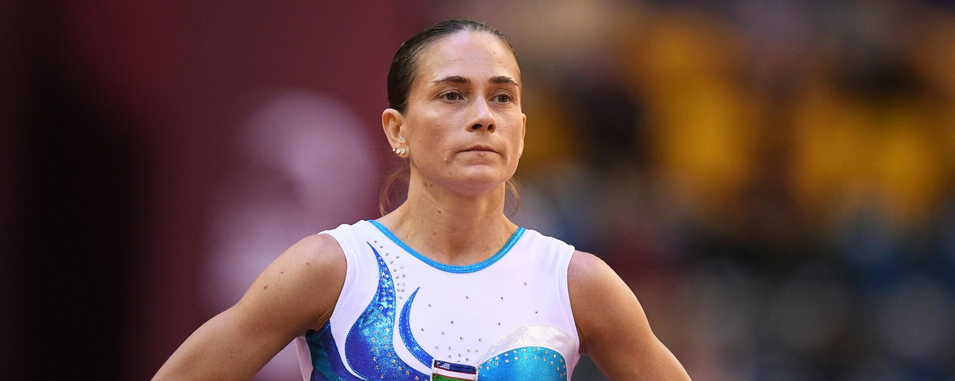 Oksana Chusovitina pered vipolneniyem opornogo prijka v finale sorevnovaniy sredi jenshin na chempionate mira po sportivnoy gimnastike v Doxe. - Sputnik O‘zbekiston, 1920, 09.03.2025
