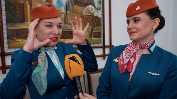 Пассажиры молились о ребенке – бортпроводники о том, как проходили роды на борту  - Sputnik Узбекистан