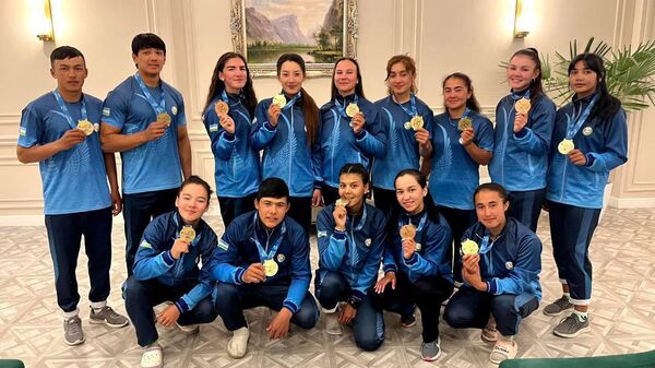 У сборной Узбекистана 23 медали в очередной день ЧА по гребле - Sputnik Узбекистан