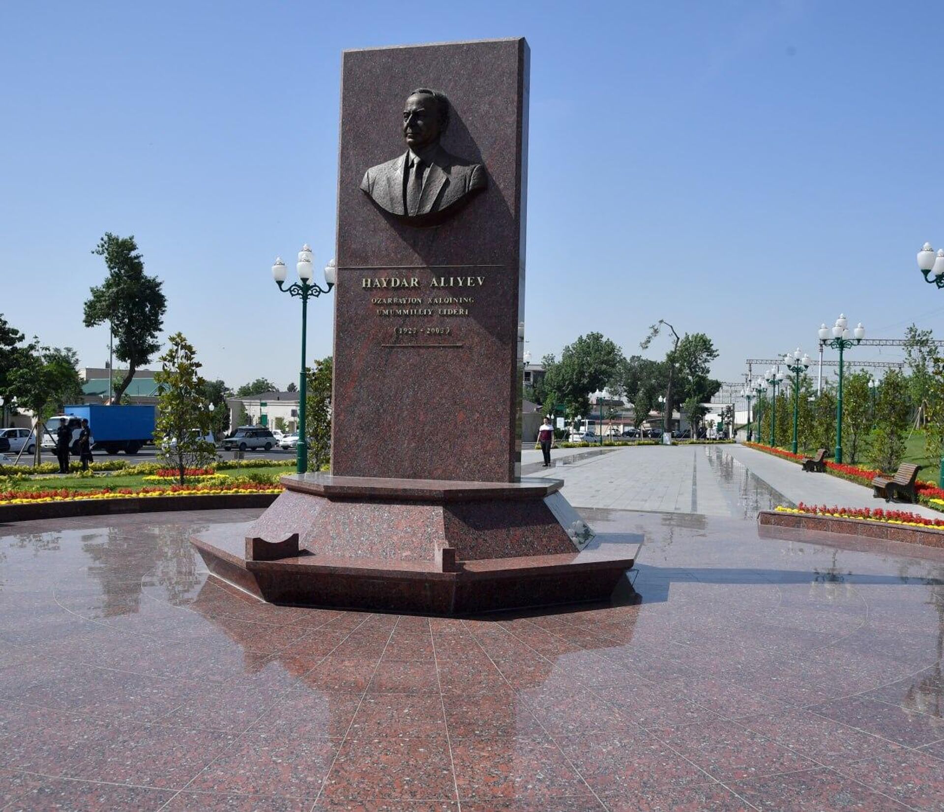 В Узбекистане отметили 100-летие со дня рождения Гейдара Алиева - Sputnik Узбекистан, 1920, 10.05.2023