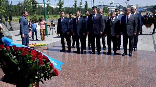 В Ташкенте прошло празднование 100-летия со дня рождения Гейдара Алиева - Sputnik Ўзбекистон