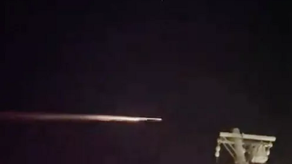 в небе над Японией заметили горящие объекты неизвестного происхождения - Sputnik Узбекистан