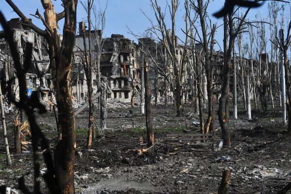 Разрушенные дома в Артёмовске. - Sputnik Узбекистан