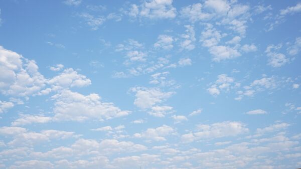 Облака и голубое небо. - Sputnik Узбекистан