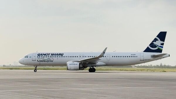 Узбекистанский авиаперевозчик Qanot Sharq запускает прямой рейс между Самаркандом и Стамбулом - Sputnik Узбекистан