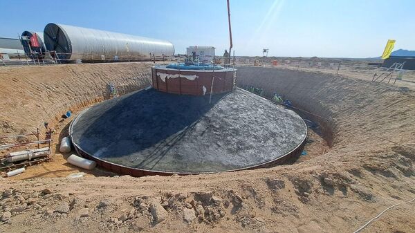 В Бухарской области завершили строительство фундамента для первой турбины ветряной электростанции  - Sputnik Узбекистан
