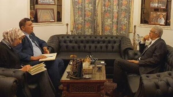 Встреча в Посольстве Узбекистана в Каире с главой отдела Ассоциации торговых палат Египта  - Sputnik Узбекистан