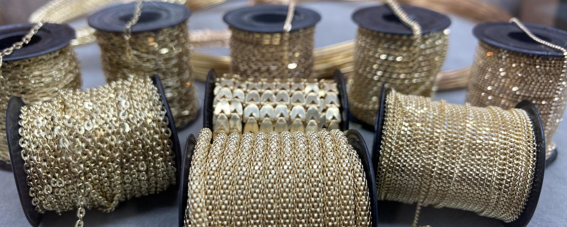 В Ташкенте проходит первая международная ювелирная выставка UZBEK JEWELLERY FAIR-2023 - Sputnik Ўзбекистон, 1920, 10.04.2026