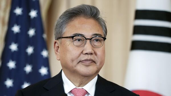 Министр иностранных дел Южной Кореи Пак Чжин. Архивное фото - Sputnik Узбекистан