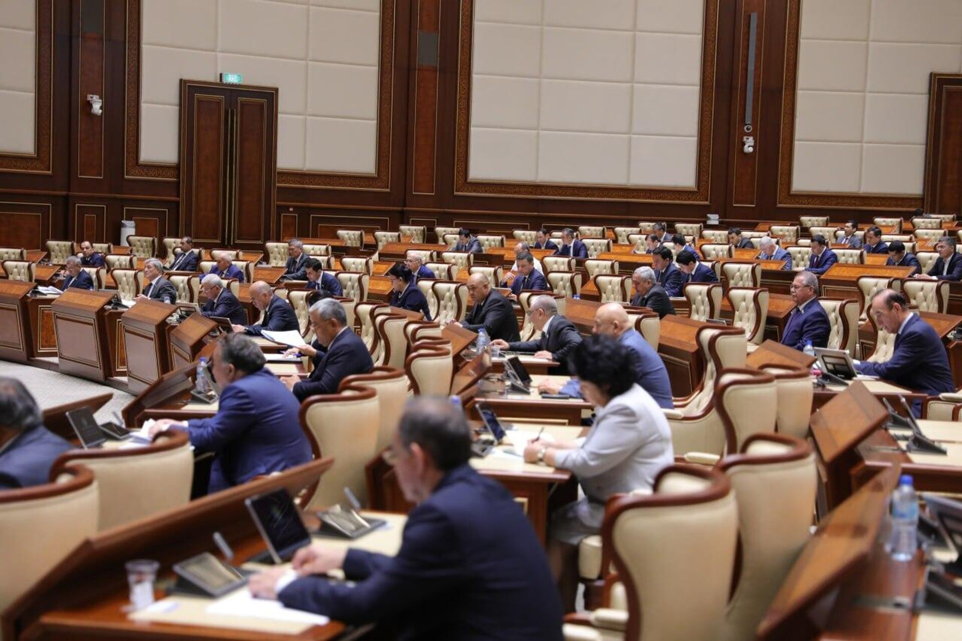  Состоялось сорок первое пленарное заседание Сената Олий Мажлиса  - Sputnik Узбекистан, 1920, 01.06.2023