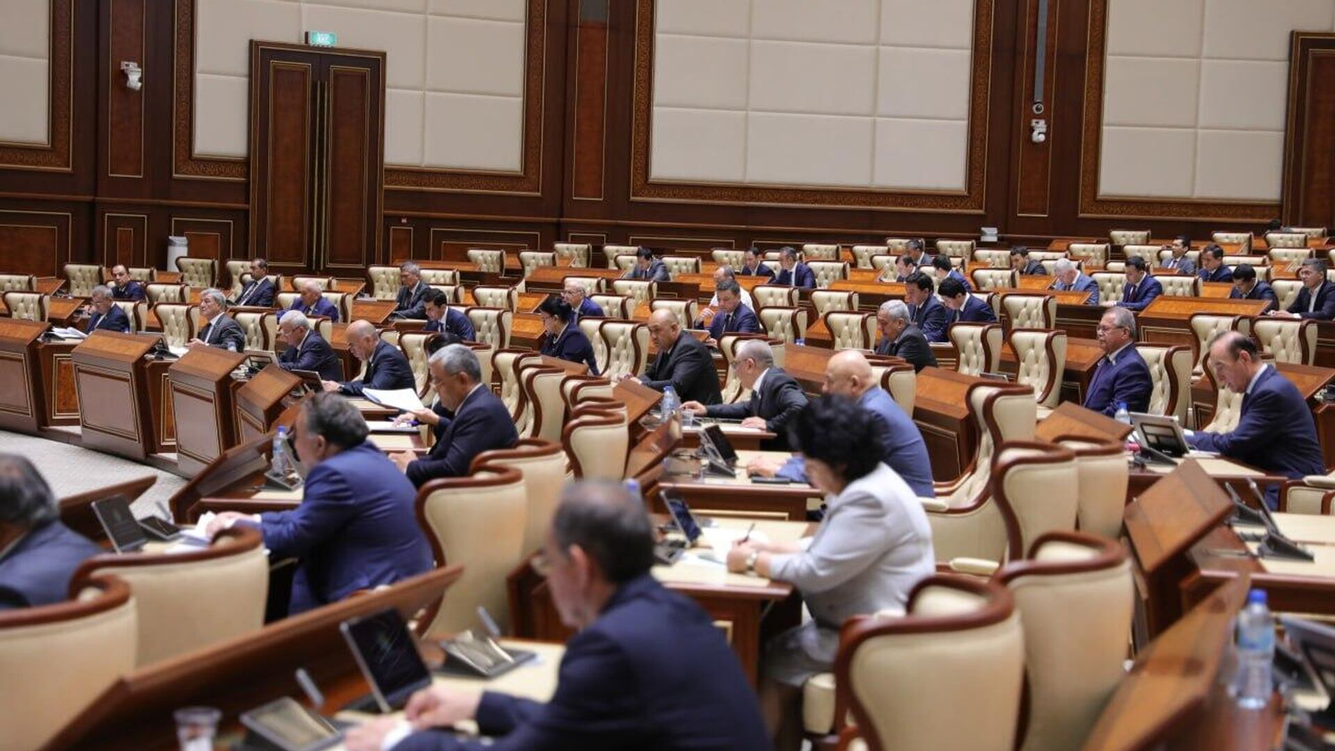  Состоялось сорок первое пленарное заседание Сената Олий Мажлиса  - Sputnik Узбекистан, 1920, 02.08.2023