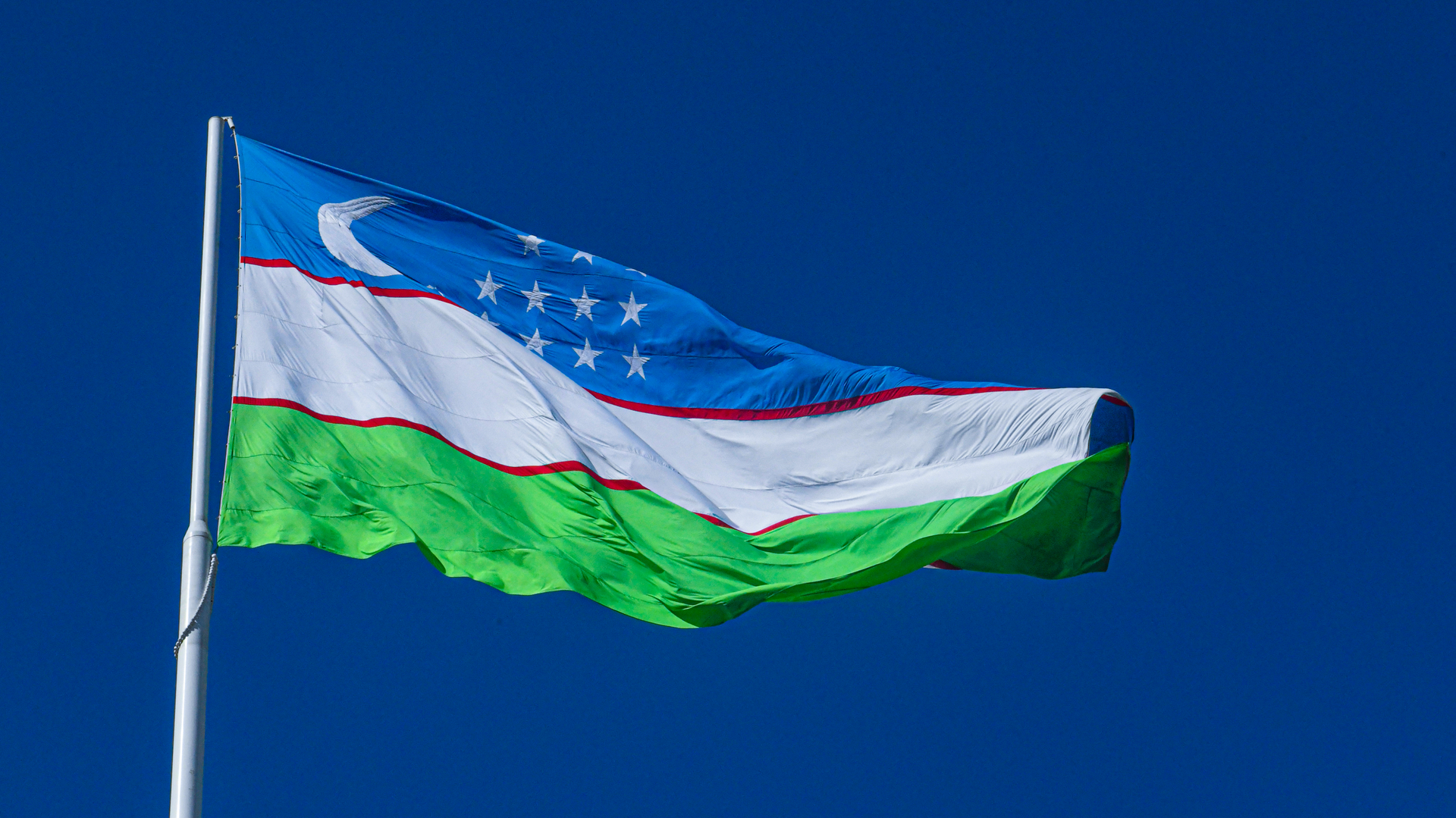 Флаг Узбекистана. - Sputnik Узбекистан, 1920, 25.12.2023