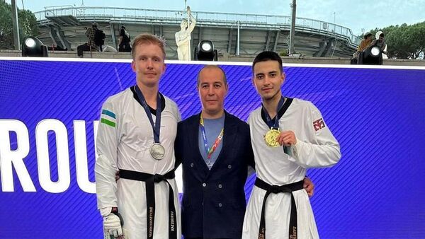 Таэквондисты Узбекистана завоевали золотую и серебряную медали на Гран-при в Италии - Sputnik Узбекистан