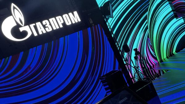 Газпром логотипи, архив сурат - Sputnik Ўзбекистон