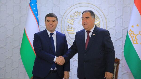 Согдийская и Наманганская области подписали дорожную карту о сотрудничестве - Sputnik Узбекистан