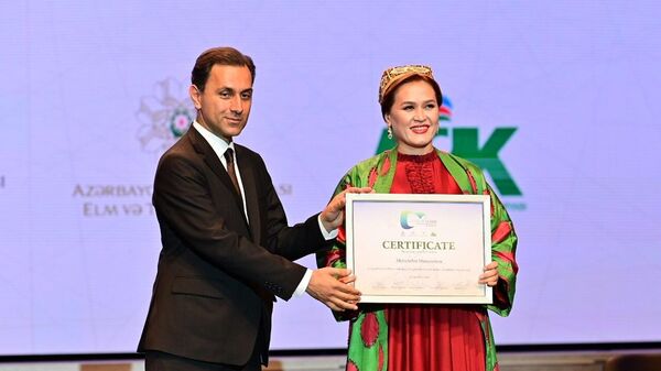 Певица из Узбекистана взяла Гран-при музыкального фестиваля в Азербайджане - Sputnik Узбекистан