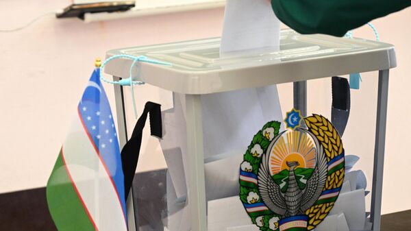 Досрочные выборы президента Узбекистана в Казани - Sputnik Узбекистан