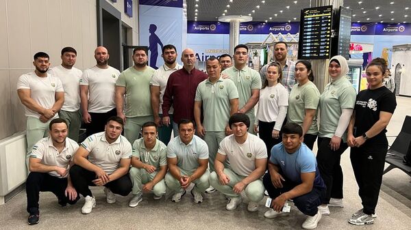 Сборные по тяжелой атлетике и спортивной гимнастике отправились на сборы в Грузию. - Sputnik Узбекистан