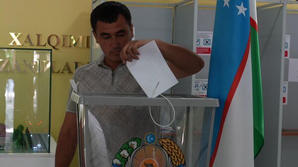 В Узбекистане проходит досрочное голосование по выборам президента страны - Sputnik Ўзбекистон