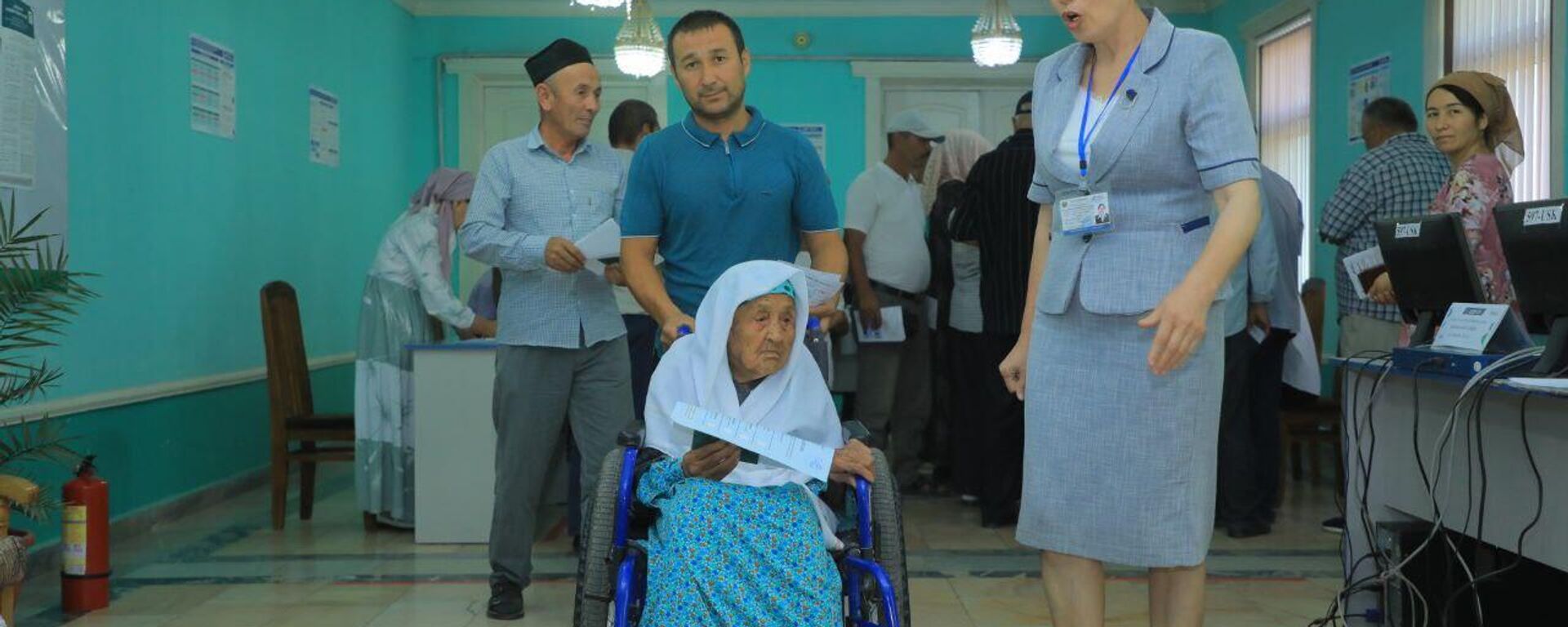 В Наманганской области проголосовала 110-летняя бабушка - Sputnik Узбекистан, 1920, 09.07.2023