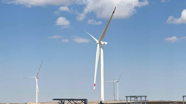 Ветряные турбины в Навои  - Sputnik Узбекистан