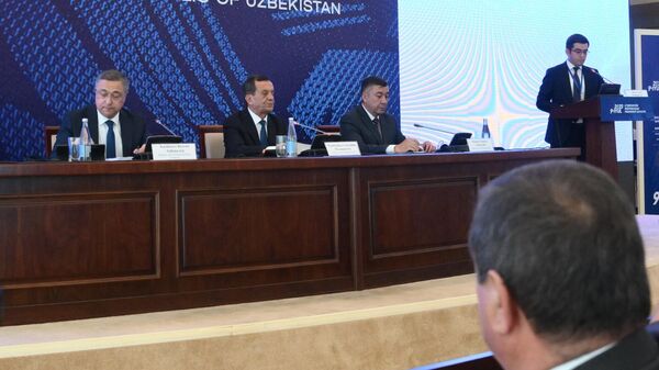 Брифинг по предварительным итогам выборов президента Узбекистана - Sputnik Узбекистан