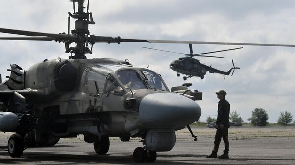 Работа вертолета Ка-52 группировки Юг на Артемовском направлении - Sputnik Узбекистан