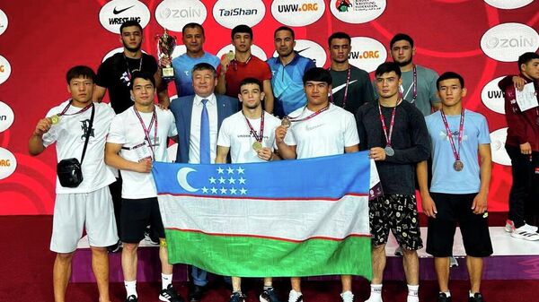 Молодежная сборная Узбекистана завоевала 4 золотые, 2 серебряные и 2 бронзовые медали на чемпионате Азии - Sputnik Узбекистан