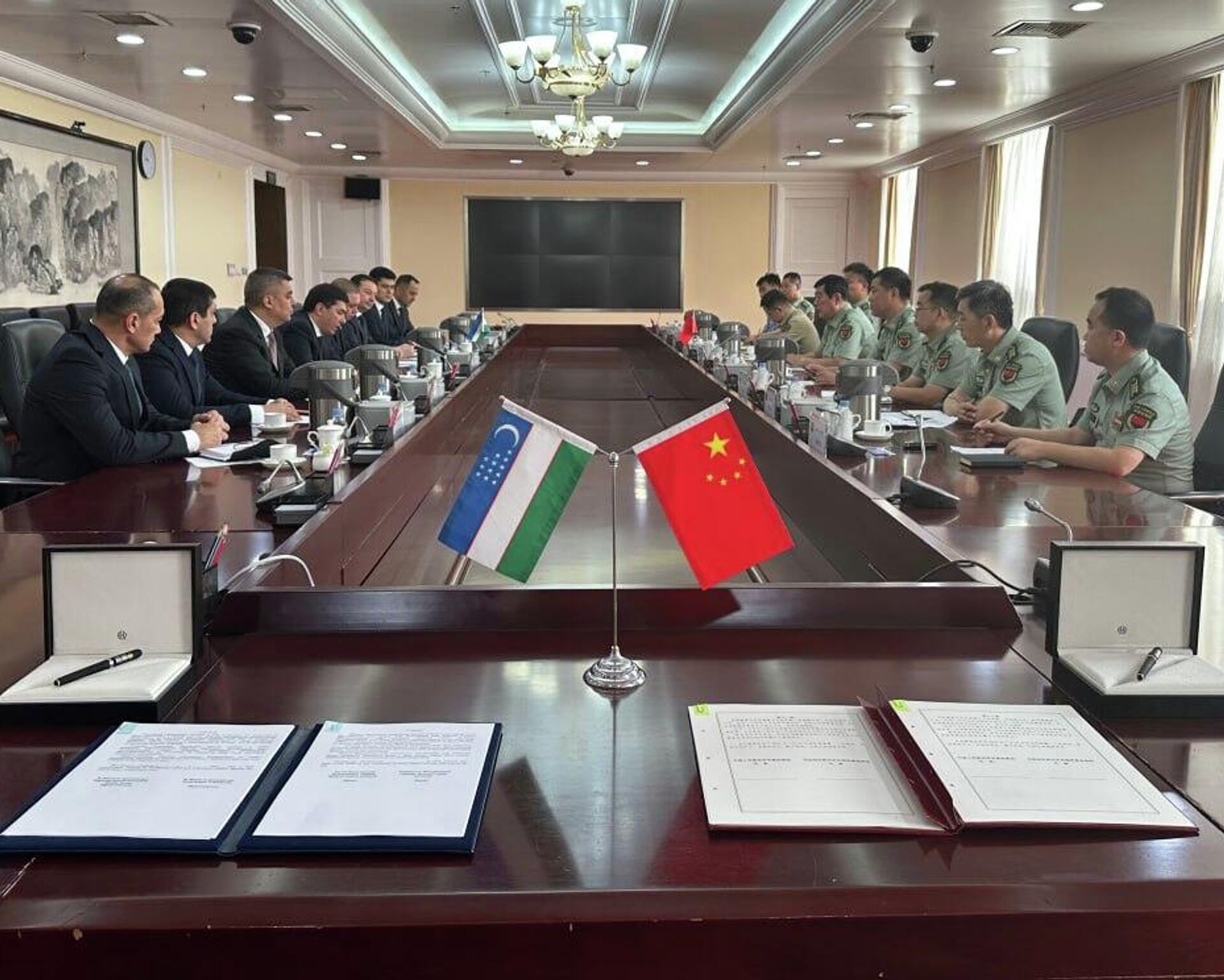 Встреча военных прокуроров Узбекистана и Китая - Sputnik Узбекистан, 1920, 25.07.2023