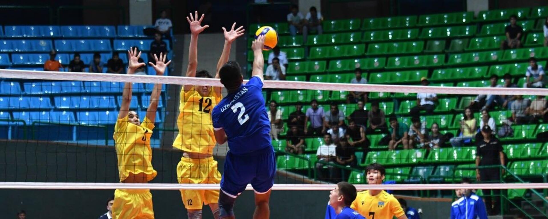 Sbornaya Uzbekistana vishla v chetvertfinal na chempionate Azii po voleybolu v Tashkente - Sputnik O‘zbekiston, 1920, 15.07.2025