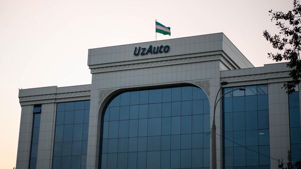 Офис компании UzAuto в Ташкенте. - Sputnik Узбекистан