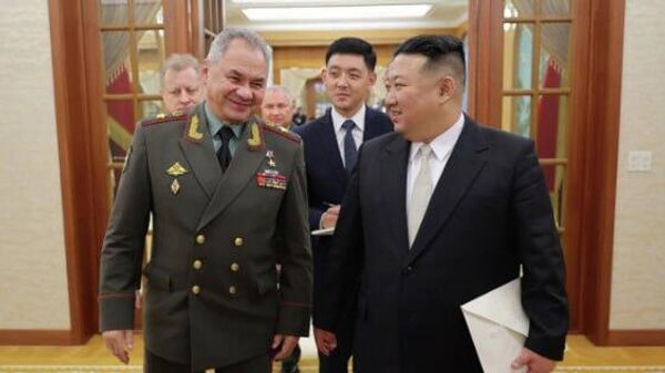 Шойгу встретился в Пхеньяне с Ким Чен Ыном - Sputnik Узбекистан