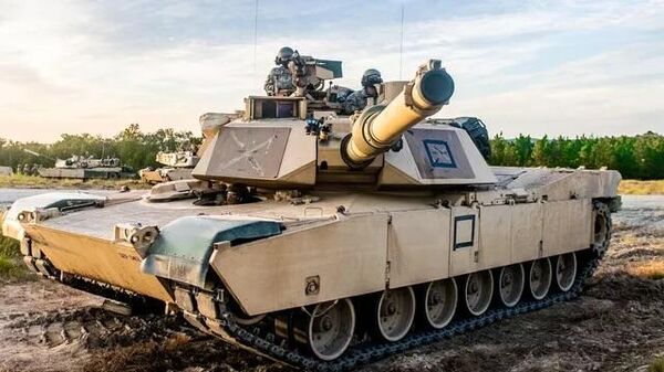 Американский танк М1 Abrams С - Sputnik Ўзбекистон