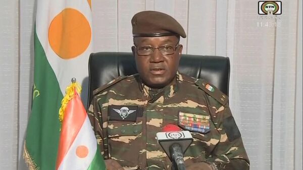 Командующий президентской гвардией Нигера генерал Омар Тчиани. Архивное фото - Sputnik Ўзбекистон
