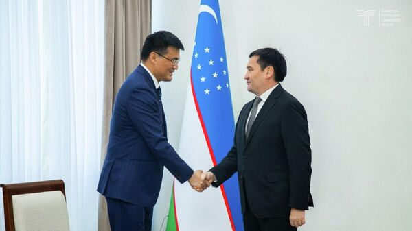 Министр транспорта Узбекистана встретился с послом Китая. - Sputnik Узбекистан