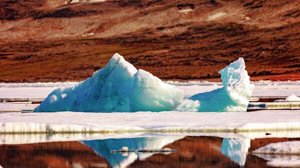 Айсберги у побережья Питуффика, Гренландия  - Sputnik Узбекистан