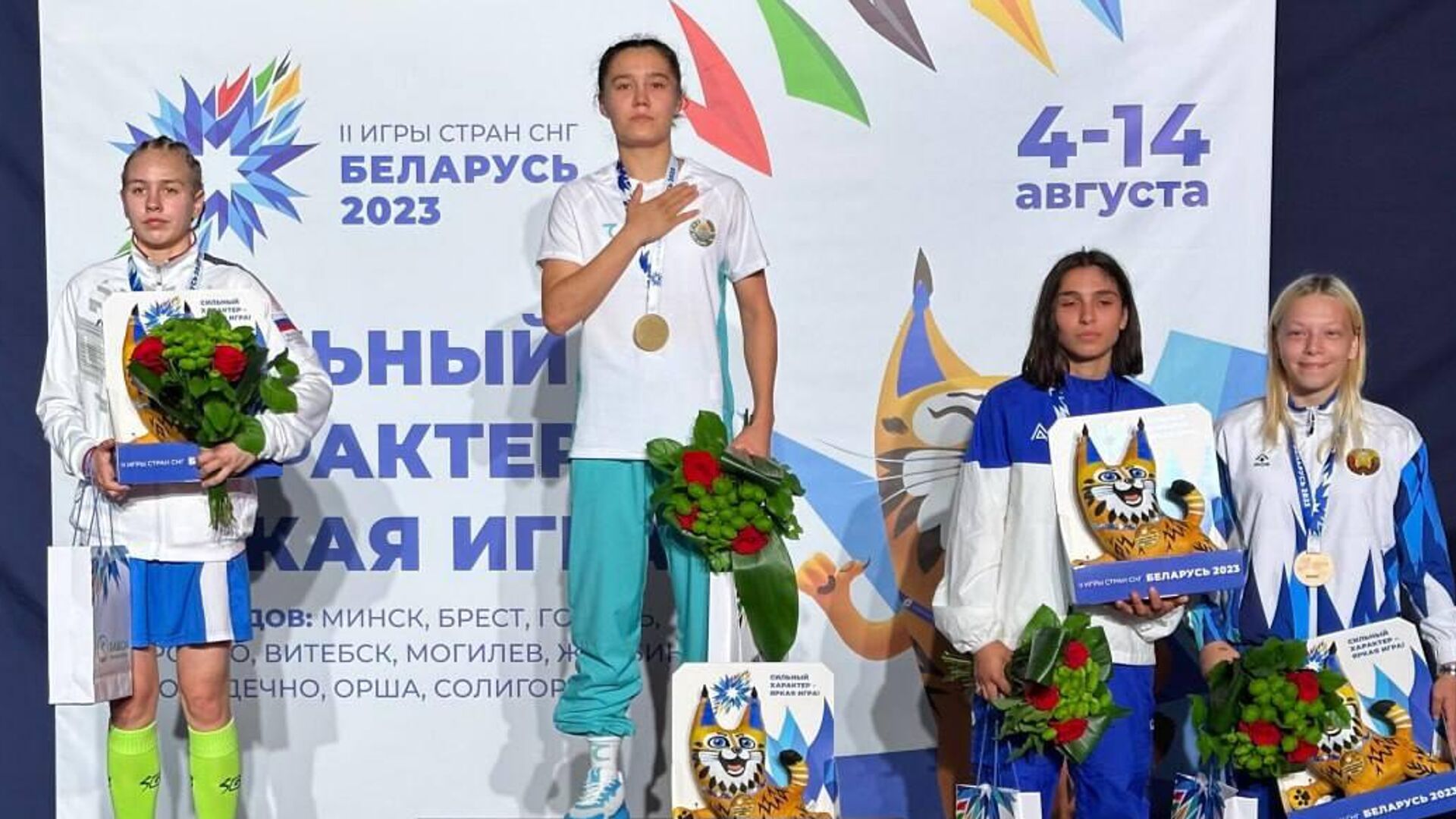 Женская сборная Узбекистана по боксу завоевала 12 медалей на II Играх стран СНГ  - Sputnik Узбекистан, 1920, 12.08.2023